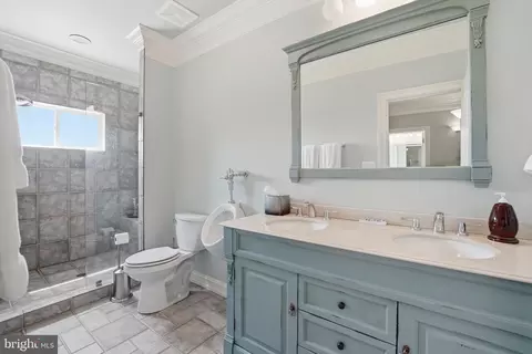Bath - 65 Clark Ln, Washington, VA 22747 photo 3 of 5
