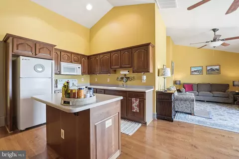 Kitchen - 65 Clark Ln, Washington, VA 22747 photo 8 of 8