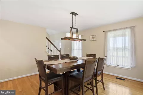Dining - 59 Harry Settle Rd, Castleton, VA 22716 photo 2 of 3