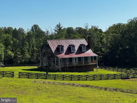 Exterior - 59 Harry Settle Rd, Castleton, VA 22716 photo 3 of 16