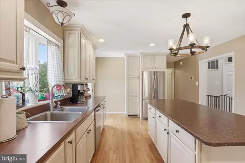 Kitchen - 59 Harry Settle Rd, Castleton, VA 22716 photo 4 of 5