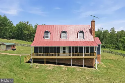 Exterior - 59 Harry Settle Rd, Castleton, VA 22716 photo 2 of 16