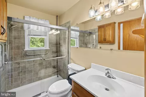 Bath - 12280 Grindstone Ln, Boston, VA 22713 photo 1 of 1