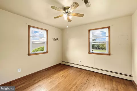 Bedroom - 12280 Grindstone Ln, Boston, VA 22713 photo 3 of 3