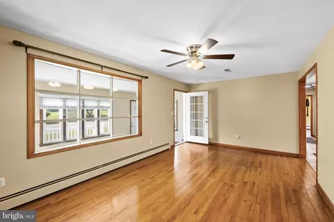 Living - 12280 Grindstone Ln, Boston, VA 22713 photo 2 of 2