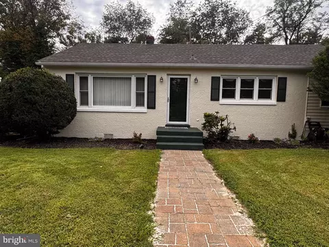 Exterior - 531 Richmond Rd, Castleton, VA 22716 photo 2 of 4