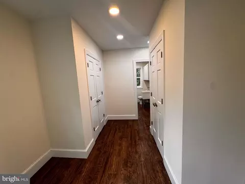 Entry Way - 531 Richmond Rd, Castleton, VA 22716 photo 3 of 3
