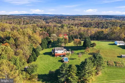 View/Area - 479 Round Hill Rd, Boston, VA 22713 photo 3 of 6