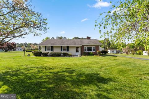 43 Red Wing Ln, Warsaw, VA 22572
