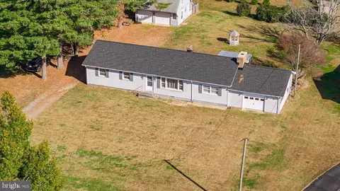 4750 Canal Rd, Farnham, VA 22460