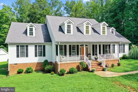 2453 County Bridge Rd, Warsaw, VA 22572