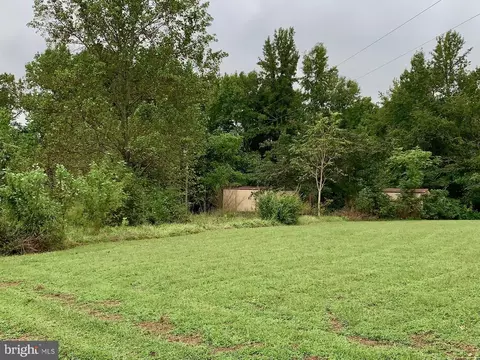 1902 Sandy Ln, Warsaw, VA 22572