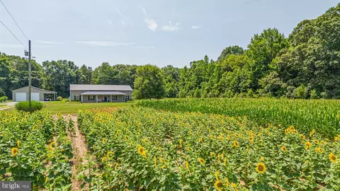 16278 History Land Hwy, Warsaw, VA 22572