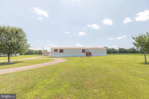 640 Ridge Rd, Warsaw, VA 22572