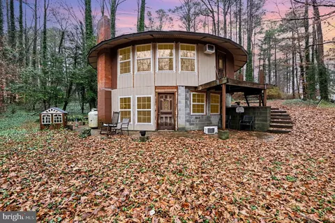 431 Carter Town Rd, Warsaw, VA 22572