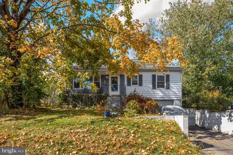 522 B St, Staunton, VA 24401