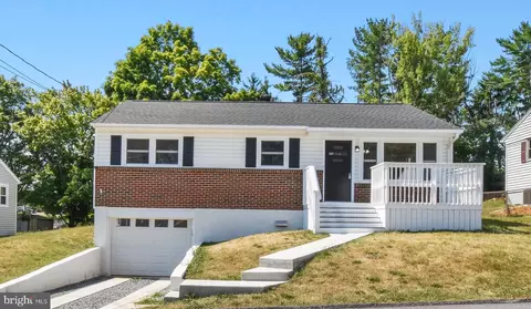 3006 Westside Dr, Staunton, VA 24401