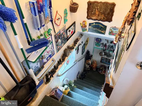 Entry Way - 312 Devon Rd, Staunton, VA 24401 photo 1 of 2
