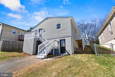 620 B St, Staunton, VA 24401