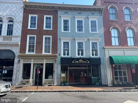 23 E Beverley St, Staunton, VA 24401