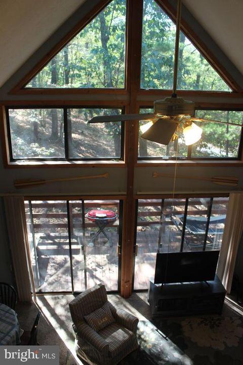 246 Hogan Dr, Basye, VA 22810 photo 9