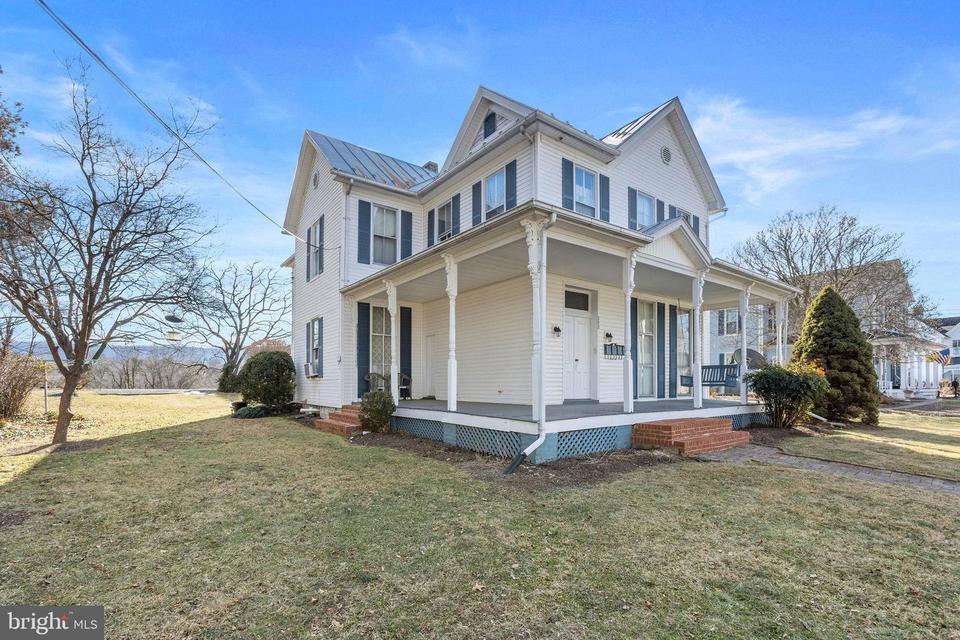 543 S Main St, Woodstock, VA 22664 41 Photos MLS VASH2002348 Movoto