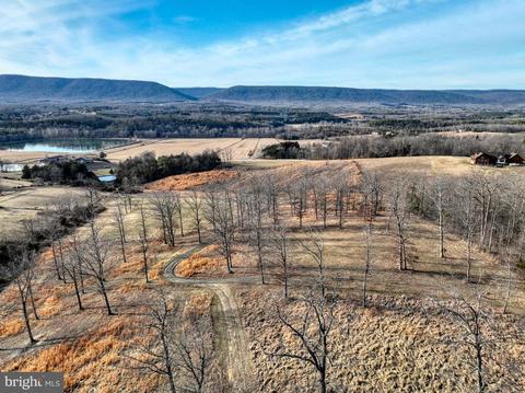 61 141e Seven Fountains # -A, Fort Valley, VA 22652