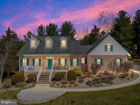 72 Birdsong Ln, Edinburg, VA 22824