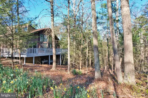 1418 Greenview Dr, Mount Jackson, VA 22842