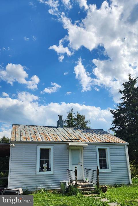 17062 Back Rd, Strasburg, VA 22657