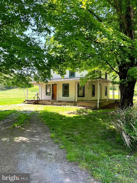 95 Alum Spgs, Basye, VA 22810