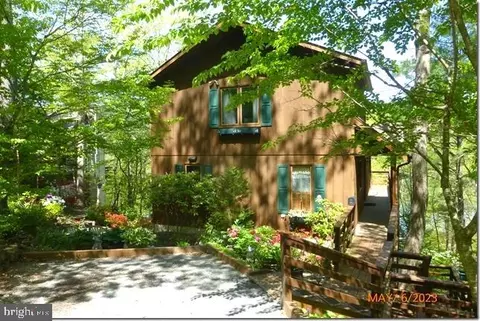 116 Susan, Basye, VA 22810