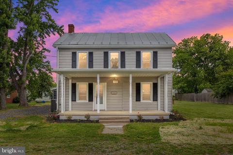 542 Ash St, Strasburg, VA 22657