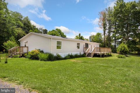 5283 Woodstock Tower Rd, Fort Valley, VA 22652