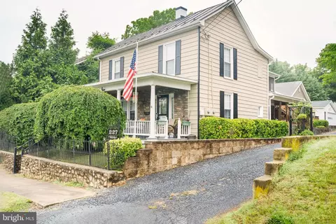 227 N Church St, Woodstock, VA 22664