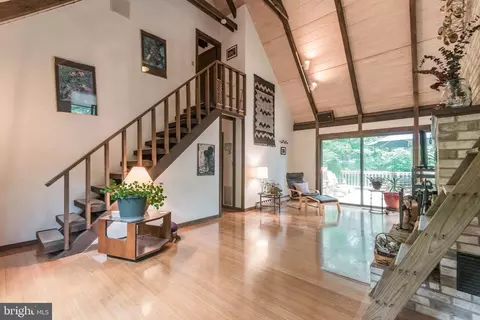 85 Valley View Rd, Basye, VA 22810 photo 12