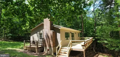 872 N Maple Rd, Mount Jackson, VA 22842