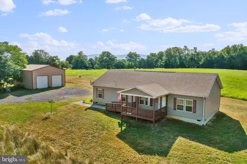 594 Dean Rd, Toms Brook, VA 22660