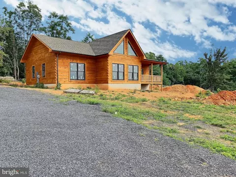 934 Fairview Cir, Woodstock, VA 22664