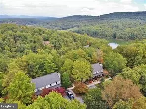 547 B King St #17B, Basye, VA 22810