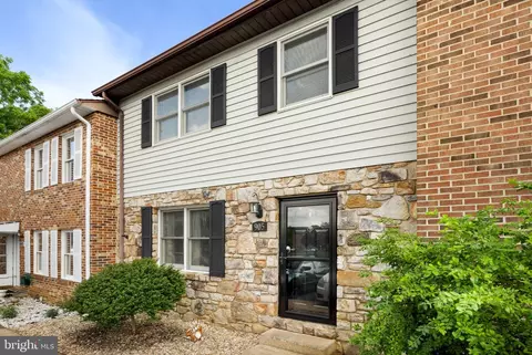 905 Hilltop Dr, Woodstock, VA 22664