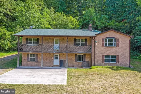 636 Coal Mine Rd, Strasburg, VA 22657