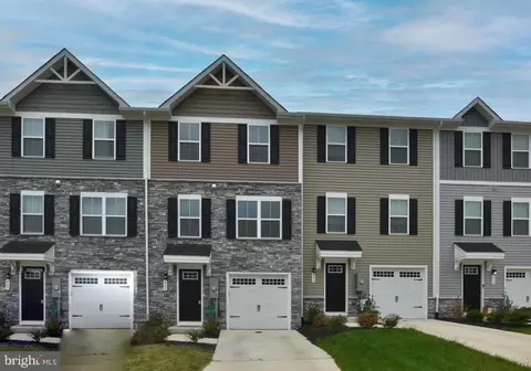 409 Williams St, Strasburg, VA 22657