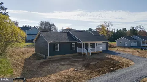 234 E Hughes St, Woodstock, VA 22664