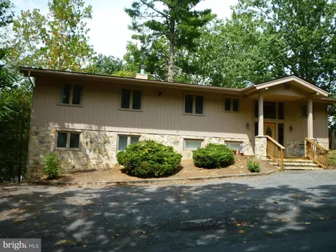 27 Greenview, Basye, VA 22810