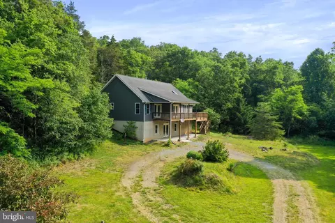 7064 John Marshall Hwy, Strasburg, VA 22641
