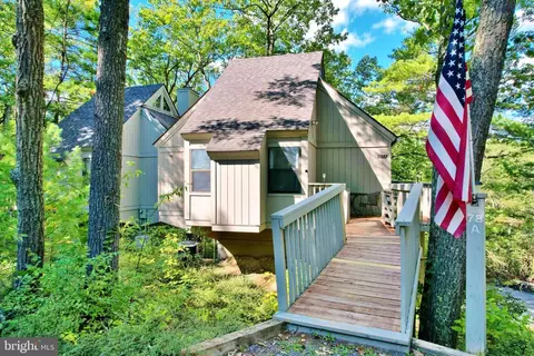 186 A Spitz Ln, Basye, VA 22810