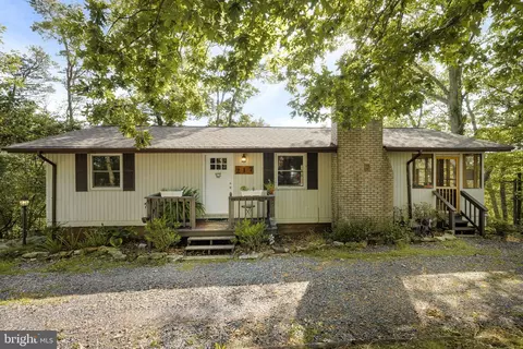 217 Pheasant Dr, Basye, VA 22810
