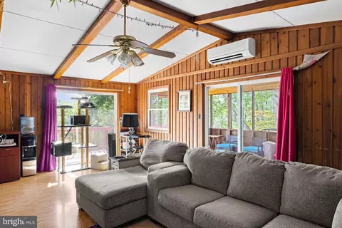 217 Pheasant Dr, Basye, VA 22810 photo 7