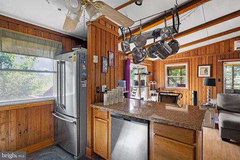 217 Pheasant Dr, Basye, VA 22810 photo 10